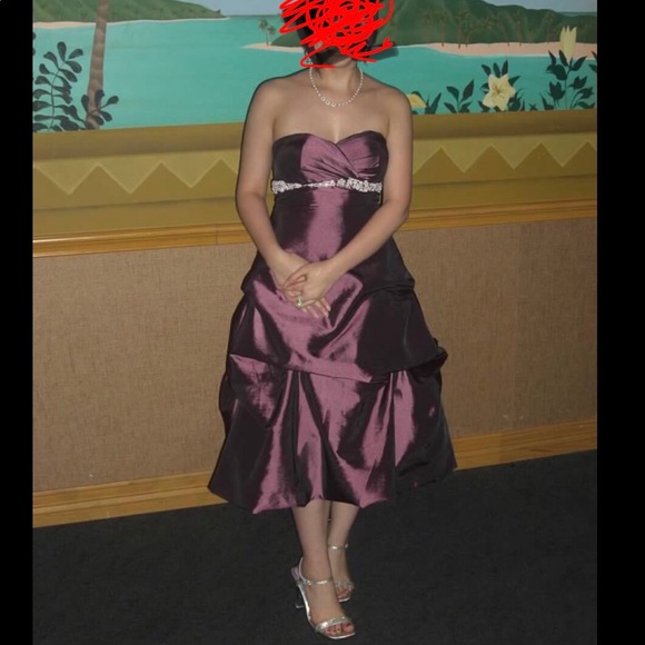 Formal dress - Picture 6 of 7